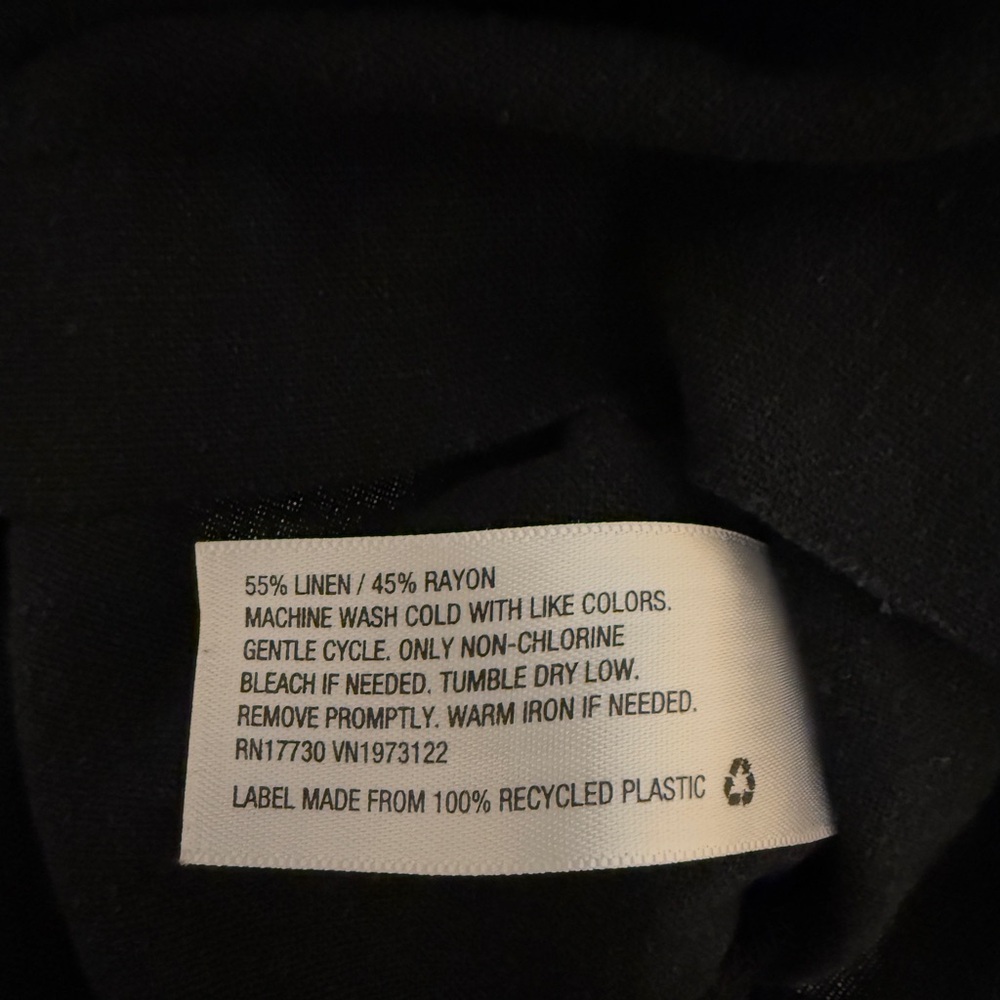 Universal Thread Black Short-Sleeve Button Shirt - Picture 5 of 5